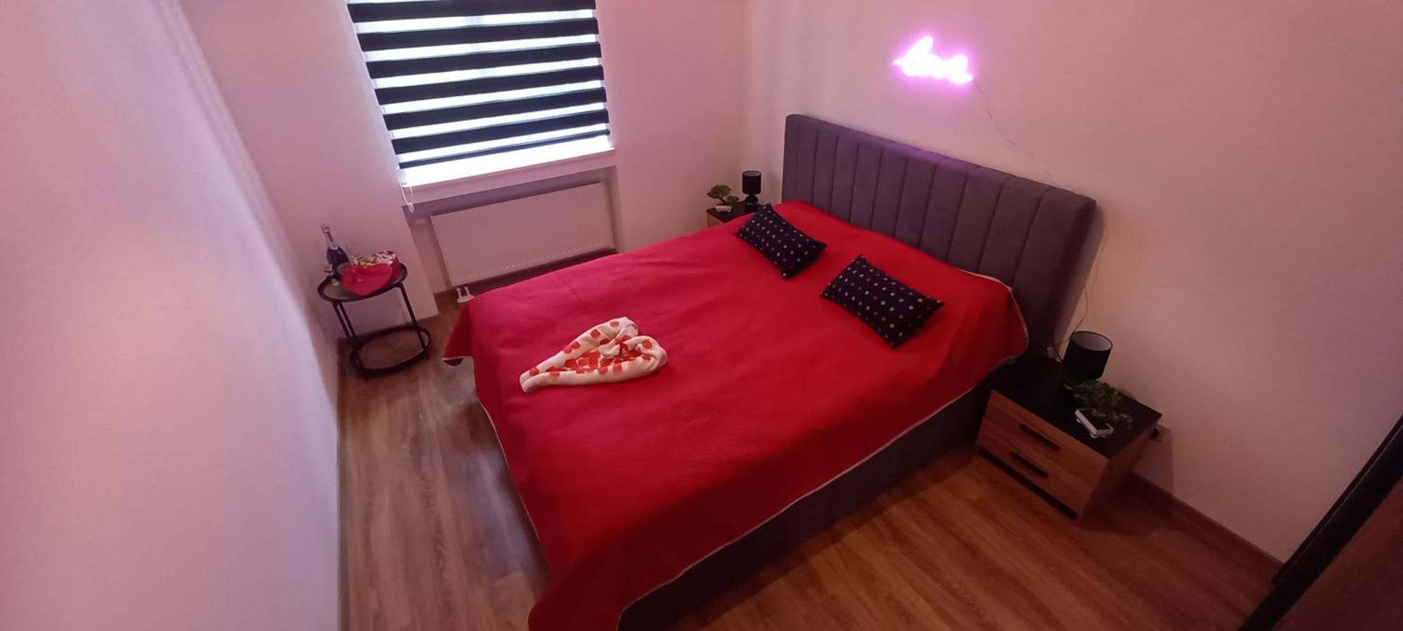 Apartament Love On 5 - Milosc Na 5 Legnica Exterior photo